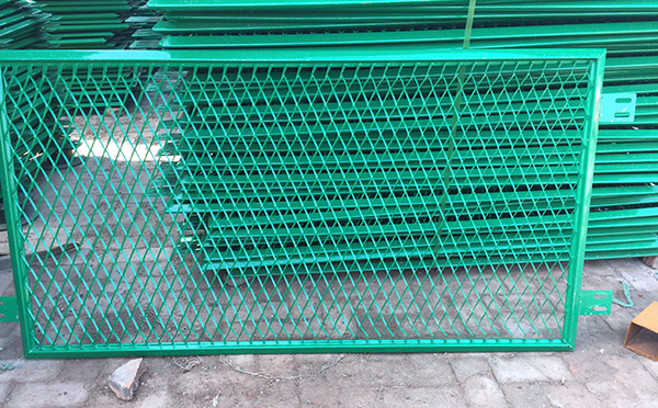鋼板網護欄網 鋼板網護欄網